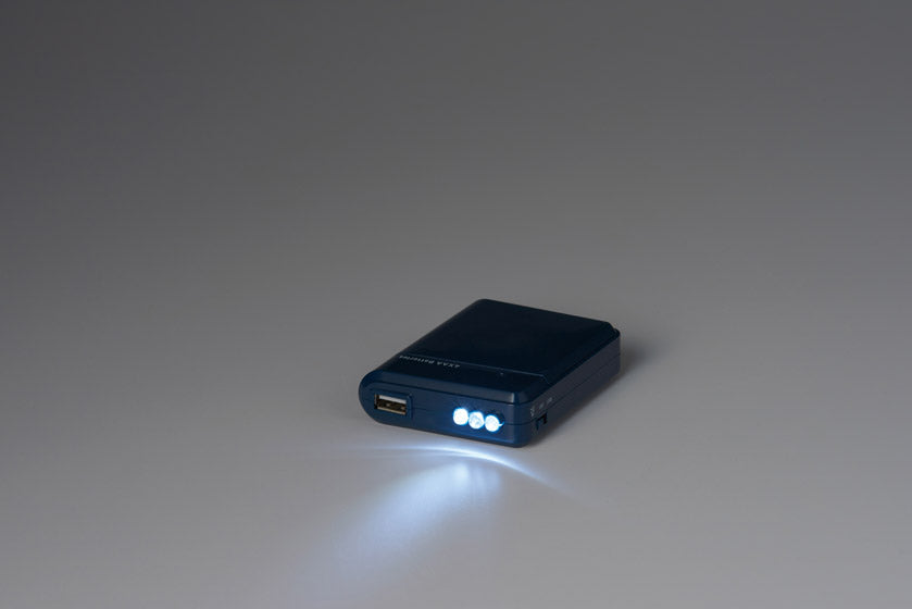 モシモニソナエル 乾電池式モバイルバッテリー