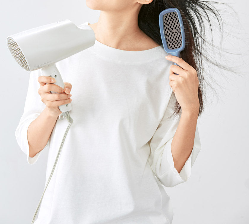 髪にやさしい 速乾ヘアブラシ
