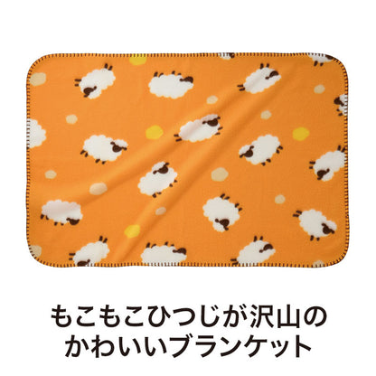 ひつじさん ブランケットはもこもこひつじがたくさんでかわいいです