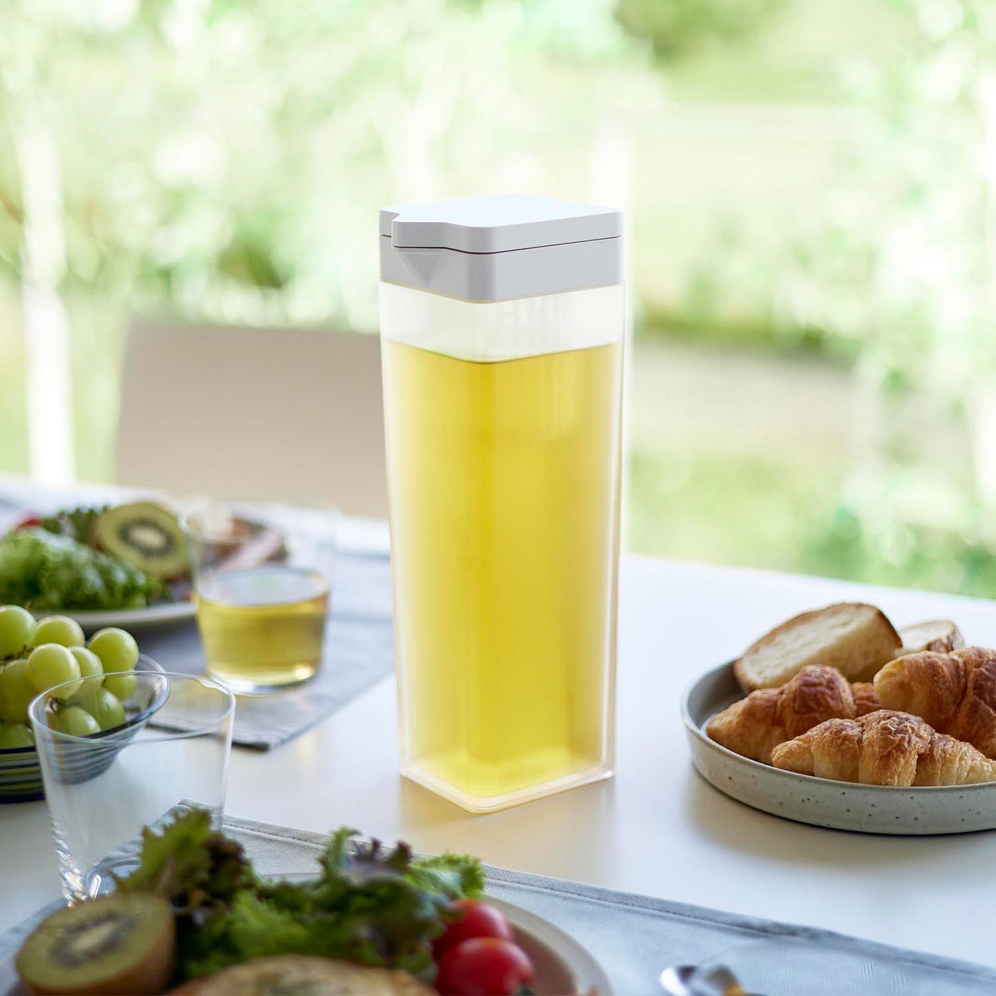 倒して置ける冷水筒 タワー ティーバッグ入れ付き