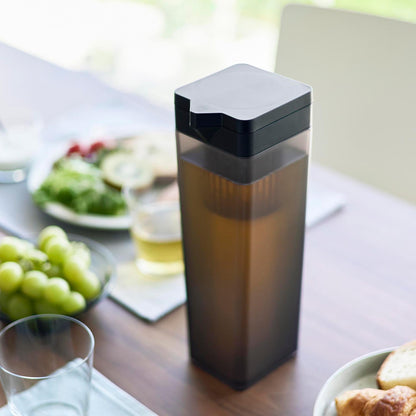 倒して置ける冷水筒 タワー ティーバッグ入れ付き