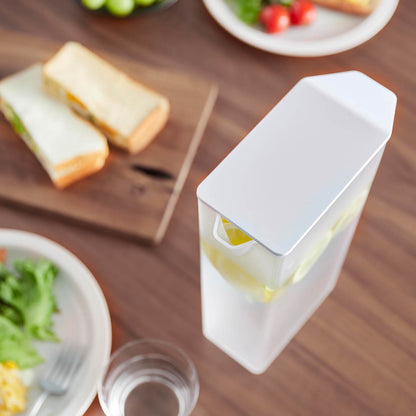 ハンドル付きスリム冷水筒 タワー ２Ｌ