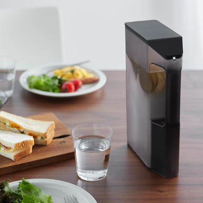 ハンドル付きスリム冷水筒 タワー ２Ｌ