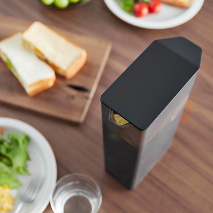 ハンドル付きスリム冷水筒 タワー ２Ｌ