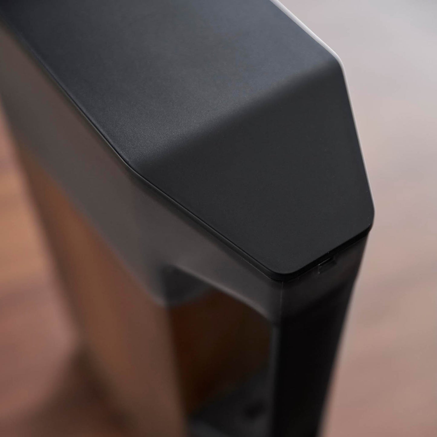 ハンドル付きスリム冷水筒 タワー ２Ｌ