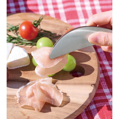 手がよごれない　さわらずトングで生ハムを掴むイメージ