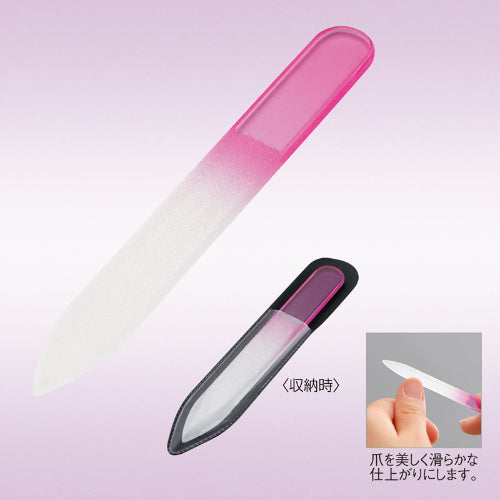 カバー付きグラスネイルファイルは爪を美しく滑らかな仕上がりにします