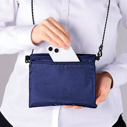 2WAYサコッシュ＆エコバッグ（メッシュポケット付き）【色指定可】裏面にはファスナーポケット