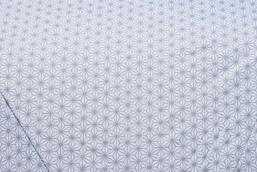 モノクロ和柄 晴雨兼用折りたたみ傘　柄アップ　麻の葉