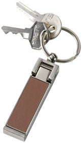 バッグハンガーになるスマホスタンド　全体斜め　ブラウン