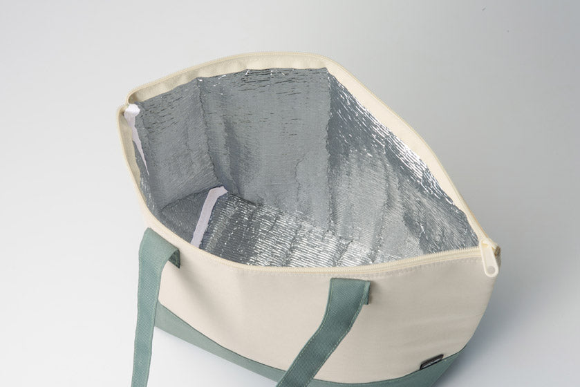 リル　再生PET保冷温トートバッグをひろげた画像