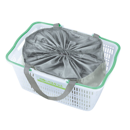 リフェロ・再生PETポータブル巾着ショッピングクーラーバッグをかごに入れた写真