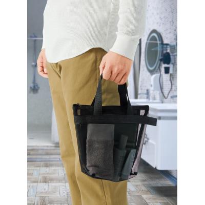 リラックススパバッグを手に持ったイメージ