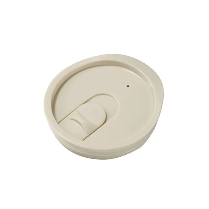 蓋付きラウンドタンブラー 320mlベージュのフタ