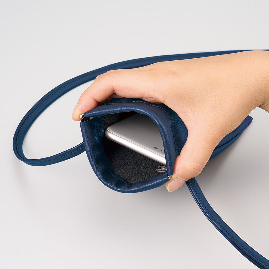 バネ口レザースタイルサコッシュ