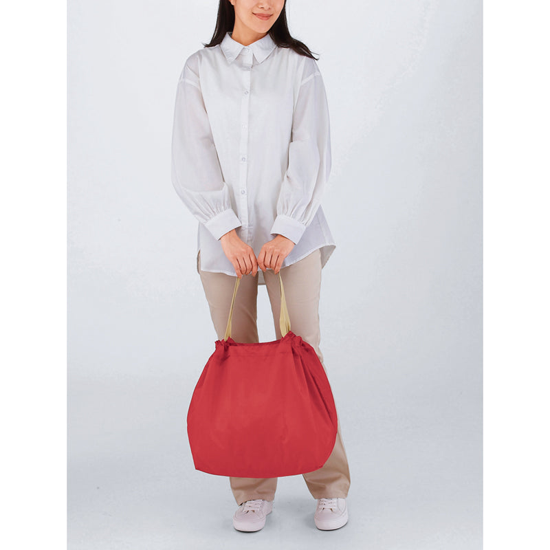 セルトナ・ポータブルラージ2WAY巾着トートえお手持ちした写真