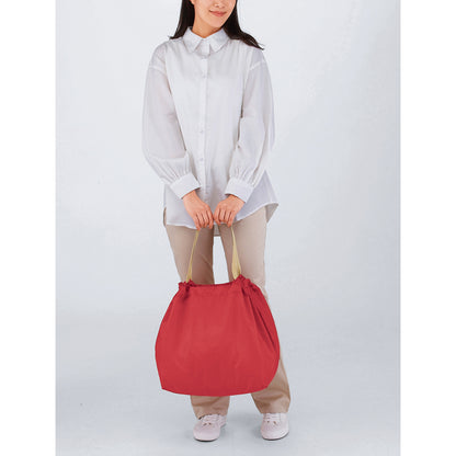 セルトナ・ポータブルラージ2WAY巾着トートえお手持ちした写真