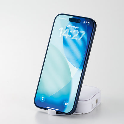 スマホスタンドにもなるリールケースインマルチケーブルセット
