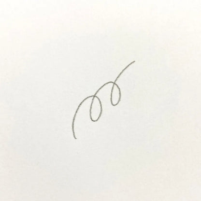 削らずに書けるスリムペンシル