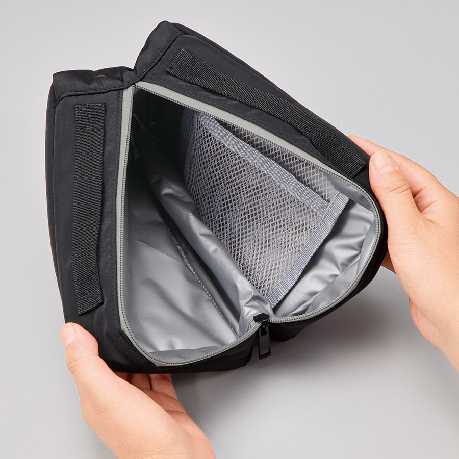 スマホが立てられるクーラーランチポーチ