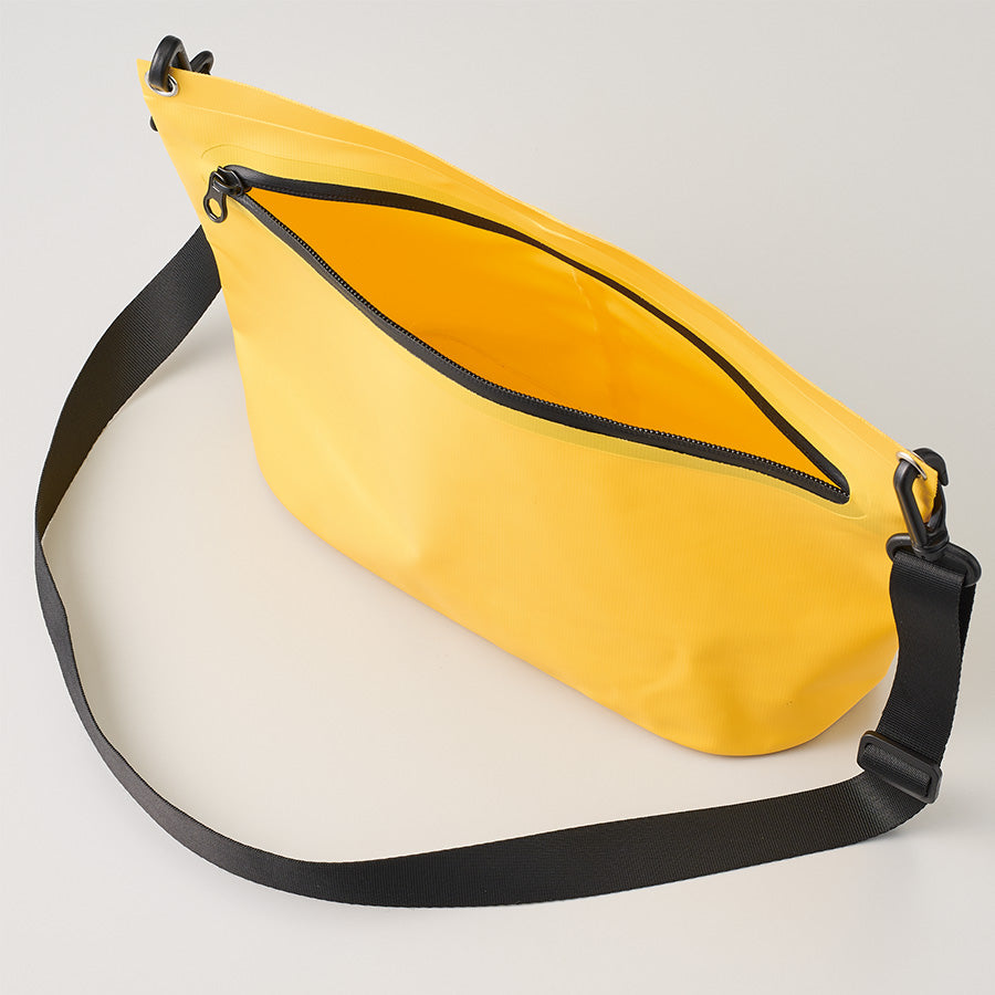 ターポリンショルダーバッグ