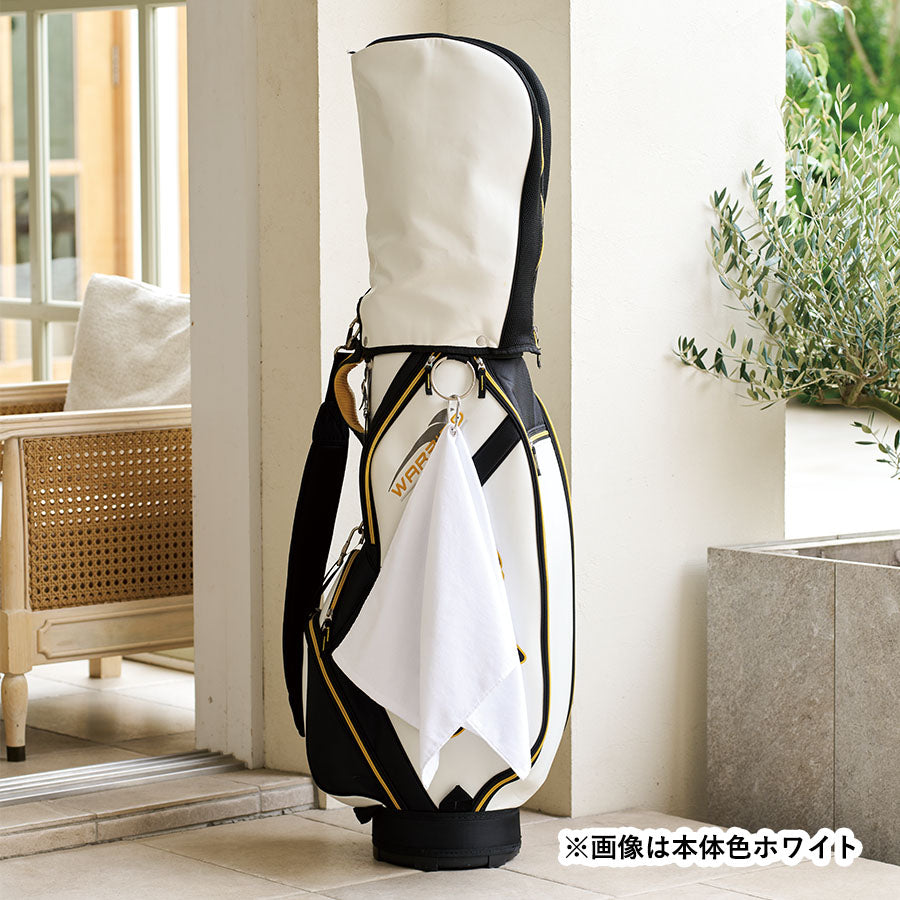 プリントしやすいコットンシャーリングカラビナ付フェイスタオルをゴルフバッグに付けたイメージ