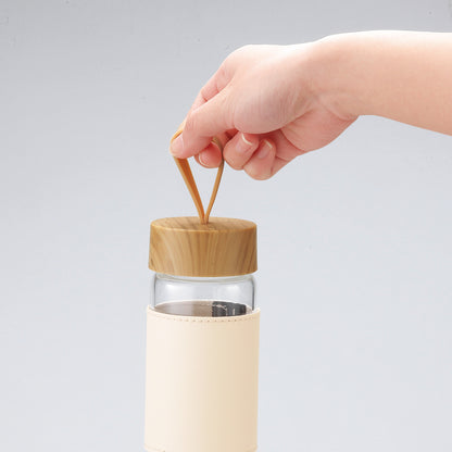 ウッドスタイル耐熱ガラスボトル（カバー付きのストラップの写真