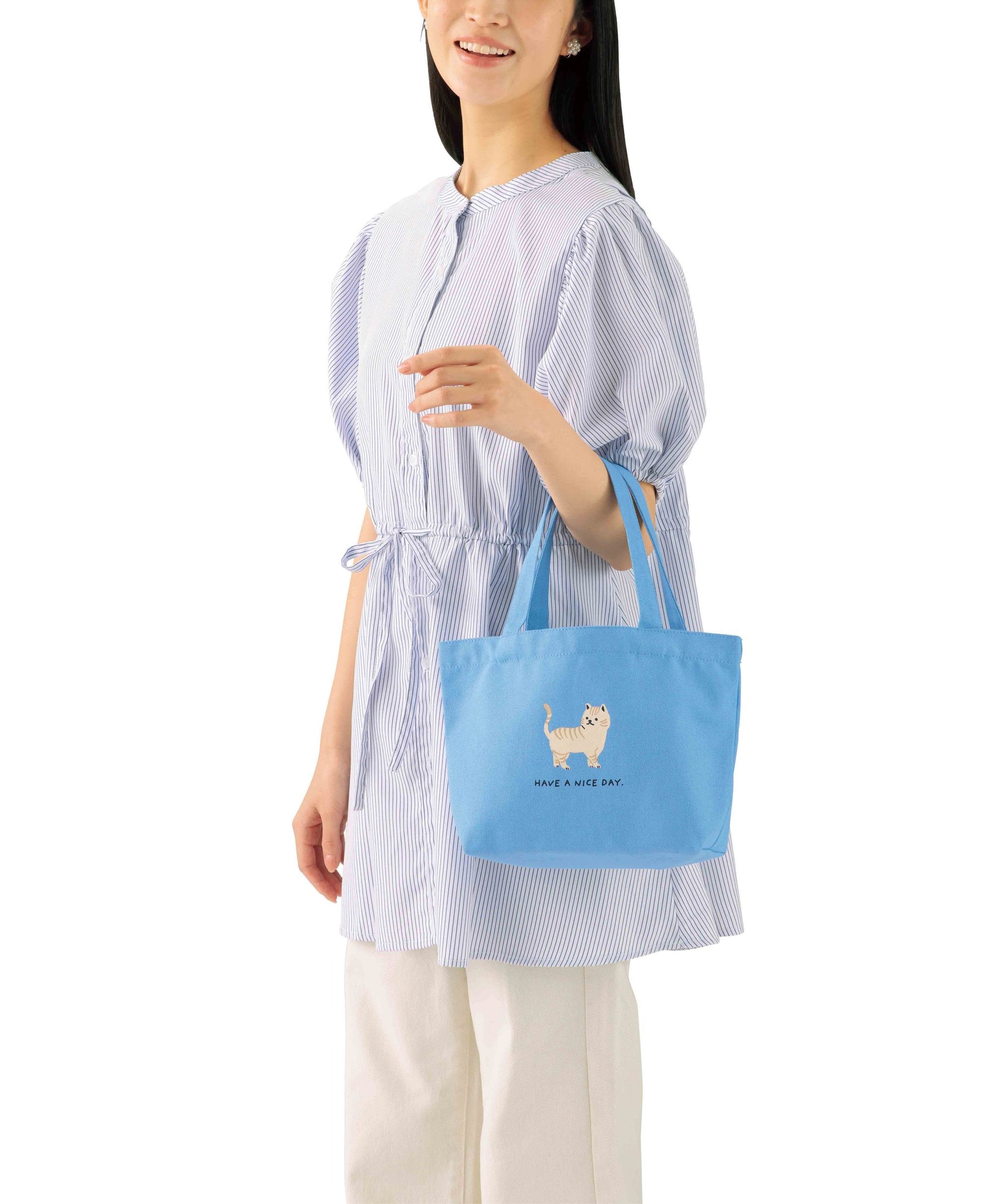 【キャット・タイム】おでかけバッグ 使用イメージ