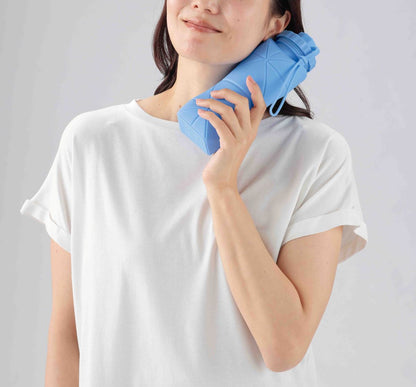 コルン／シリコン折りたたみボトル６００ｍｌ　使用イメージ