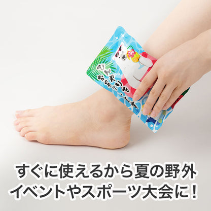 ひんやりをお届け しろくまくんの瞬間冷却パンチパック　使用イメージ(足首)