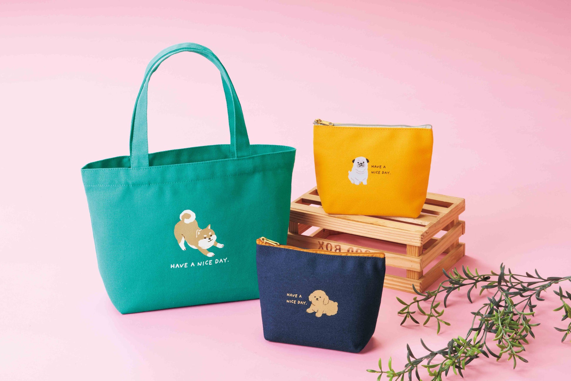 ドッグ・デイ／ポーチ　同シリーズのバッグもあります