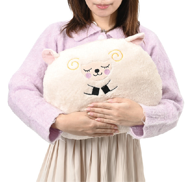 ふわもこアニマルファークッション　手に持った時の大きさイメージ