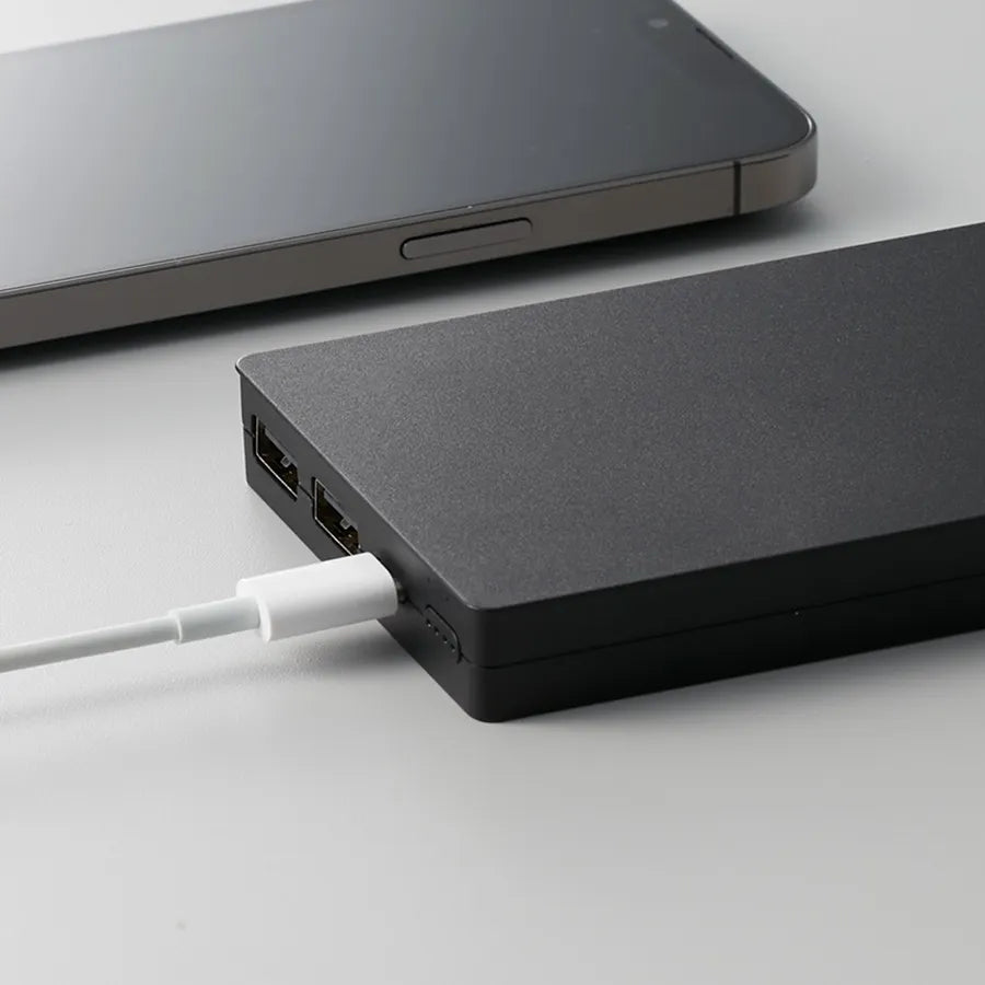全面印刷できるモバイルチャージャー10000　type-Cケーブルで充電可能