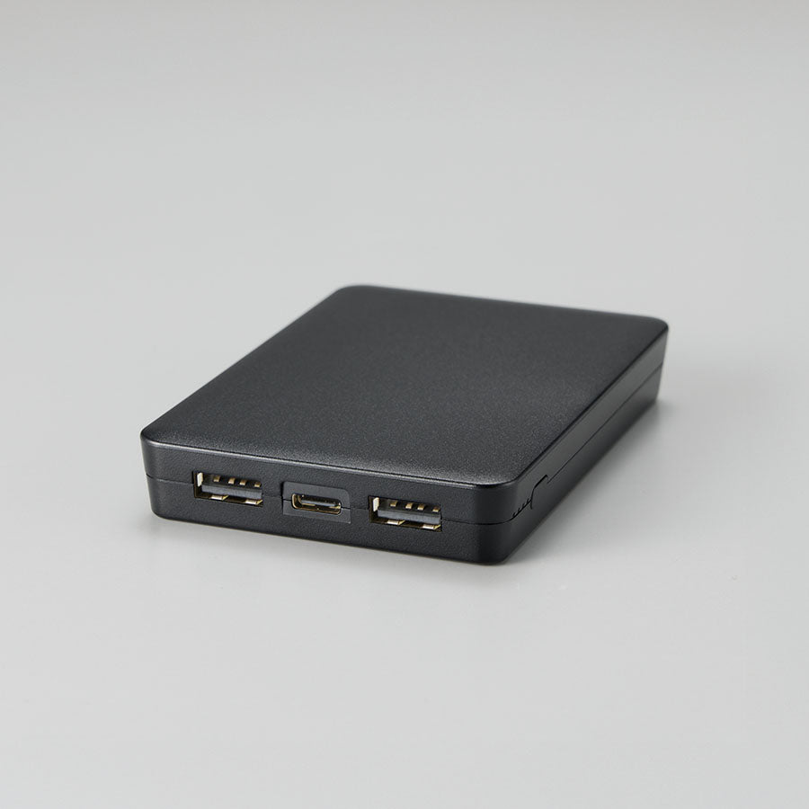 全面印刷できるモバイルチャージャー5000　スクエア　挿し込み口