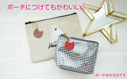 hoshinooto/本革ネコチャーム（大サイズ）　ポーチに付けたイメージ