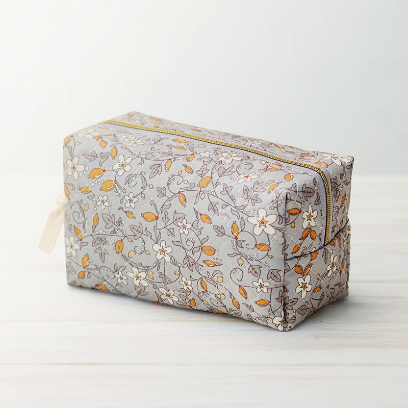 フィオリート・キルティングボックスポーチ