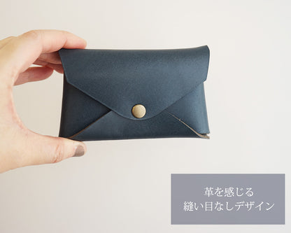 jour7[ジョルセ] / カードケース[lettre-レットル]は革を感じる縫い目が無いデザインです