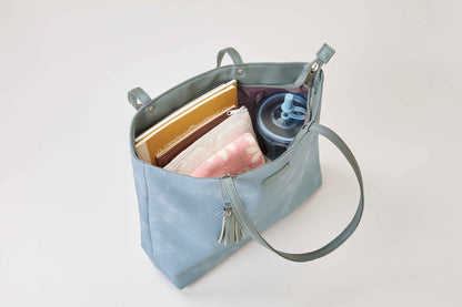 ジョアンナ／トートバッグ　ノートやポーチなどたっぷり収納できます