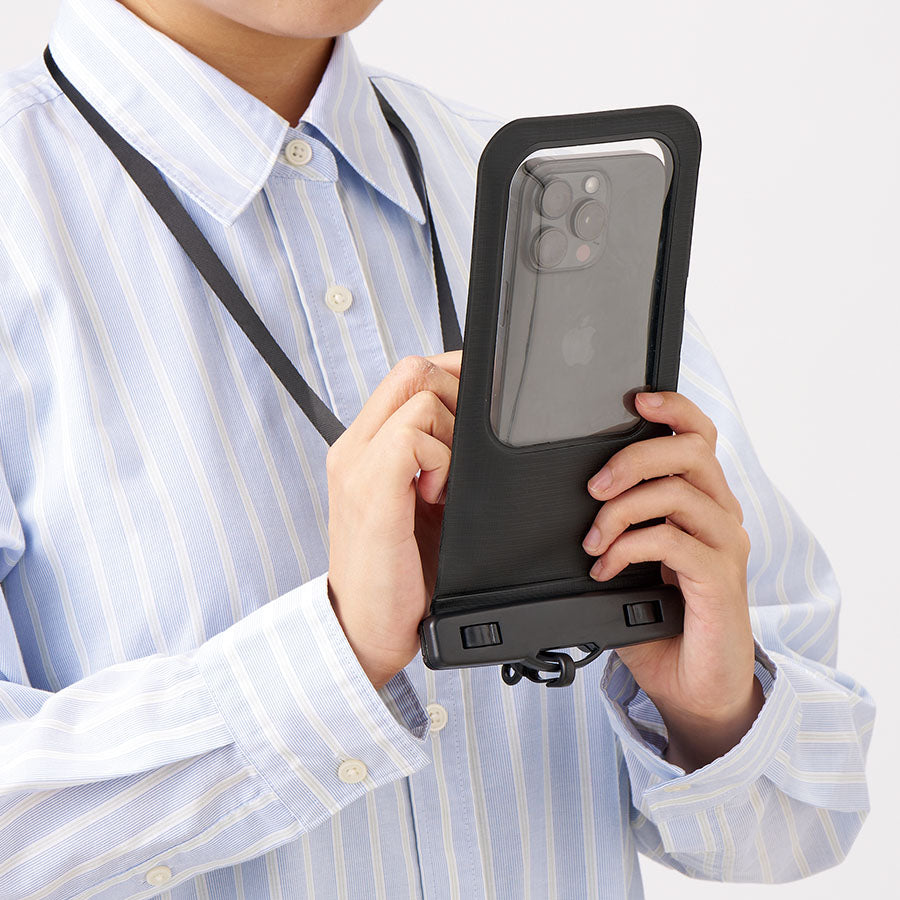 モバイルウォータープルーフポーチ　6.7インチ　ver.2　ポーチに入れたままカメラ撮影可能