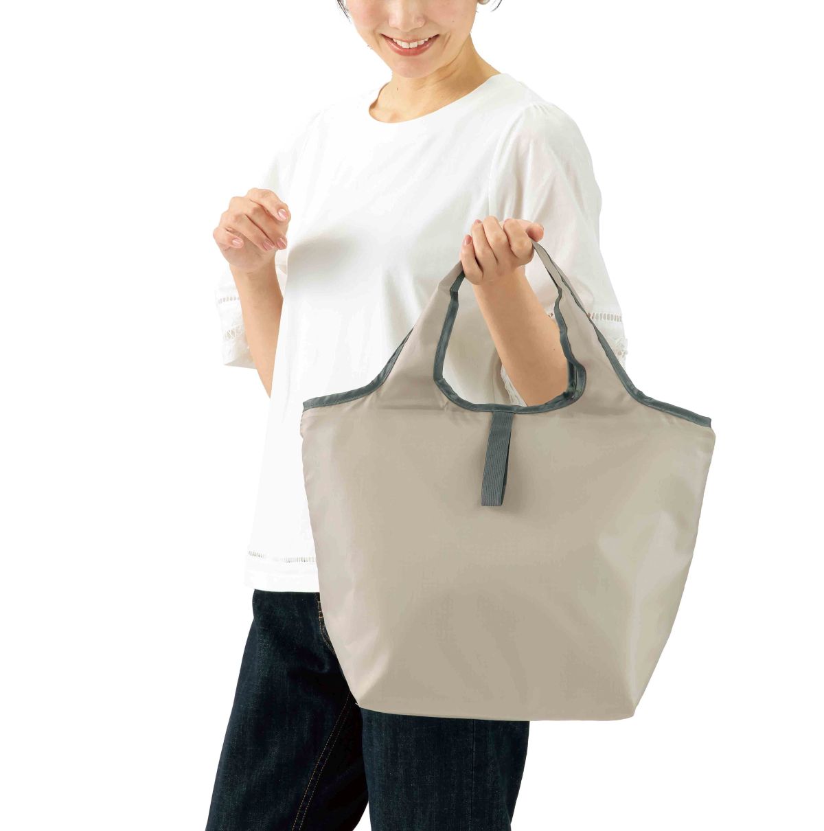 プレント／たためる保冷温バッグ　グレージュ使用イメージ