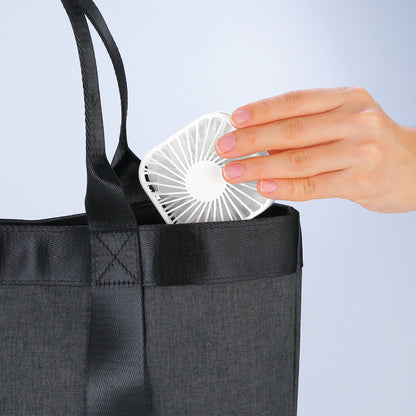 充電式3WAY折りたたみハンディファン（ネックストラップ付き）折りたためるので持ち運びも簡単