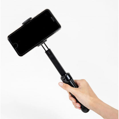 セルフィーアームスタンド　手に持った時の大きさイメージ